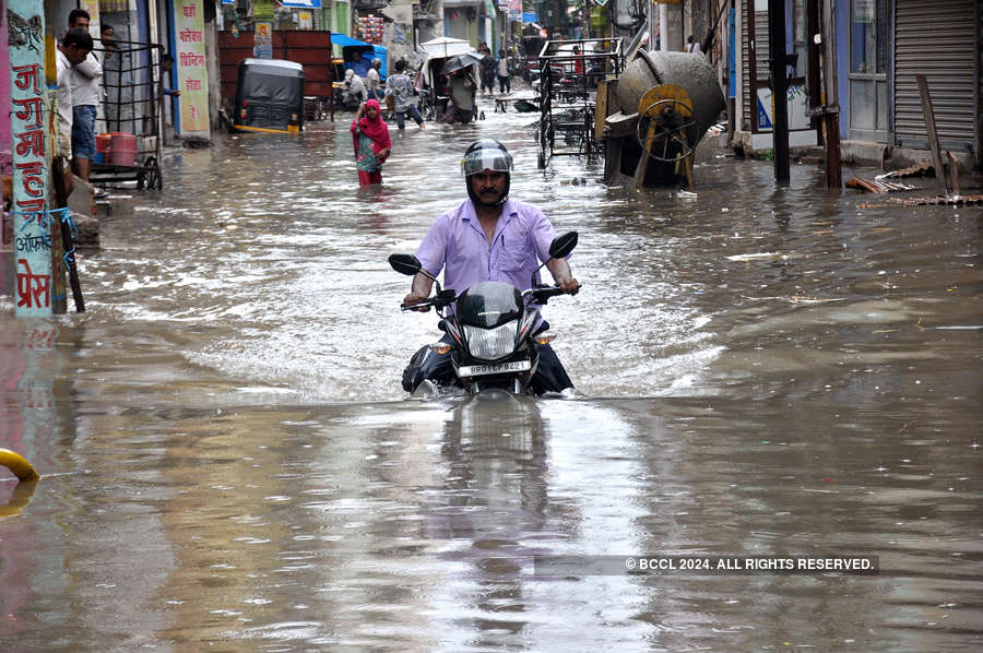 Heavy rain exposes Patna's drainage system