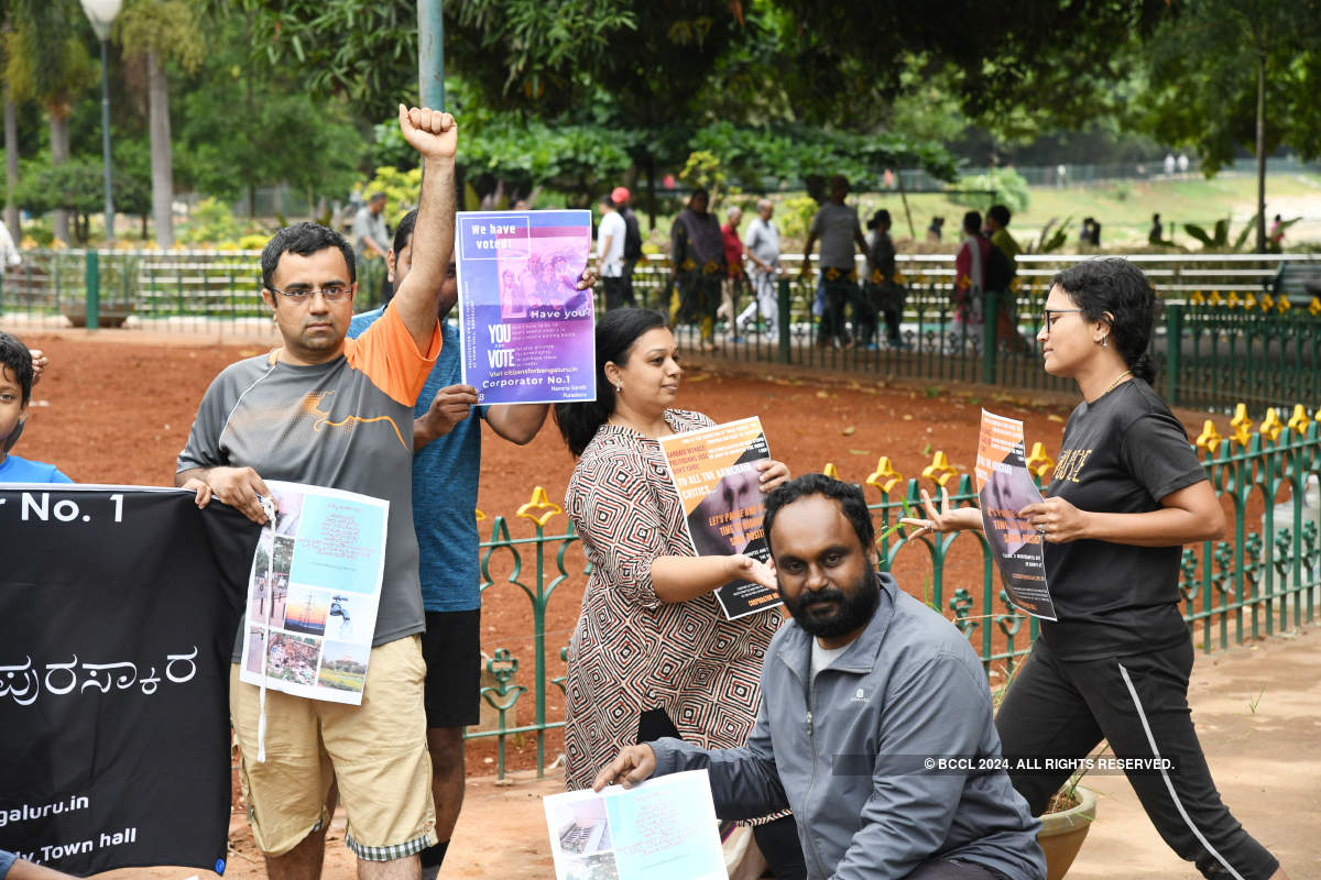 A freeze mob gets Bengalureans thinking at Lalbagh