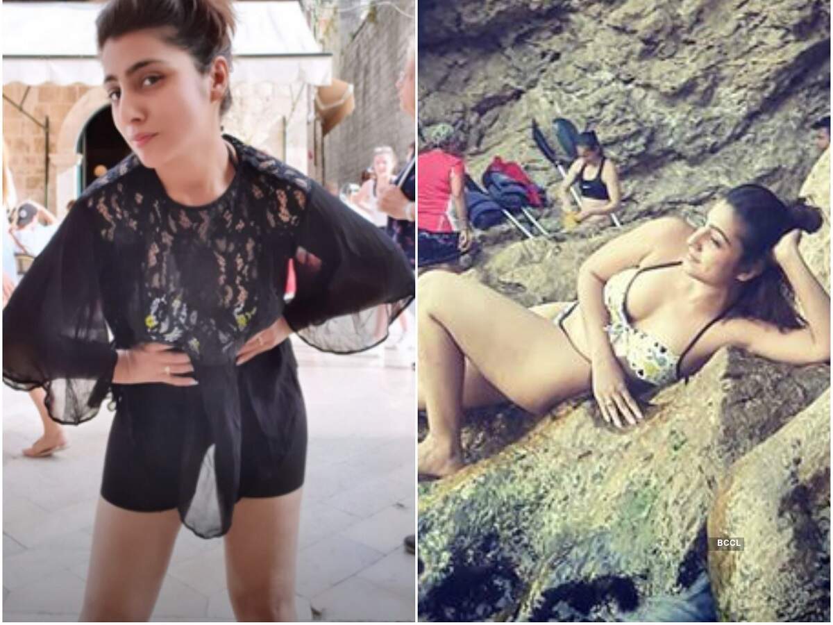 Balika Vadhus Gehna aka Neha Marda sheds her on-screen image; looks  sizzling hot in these photos | The Times of India