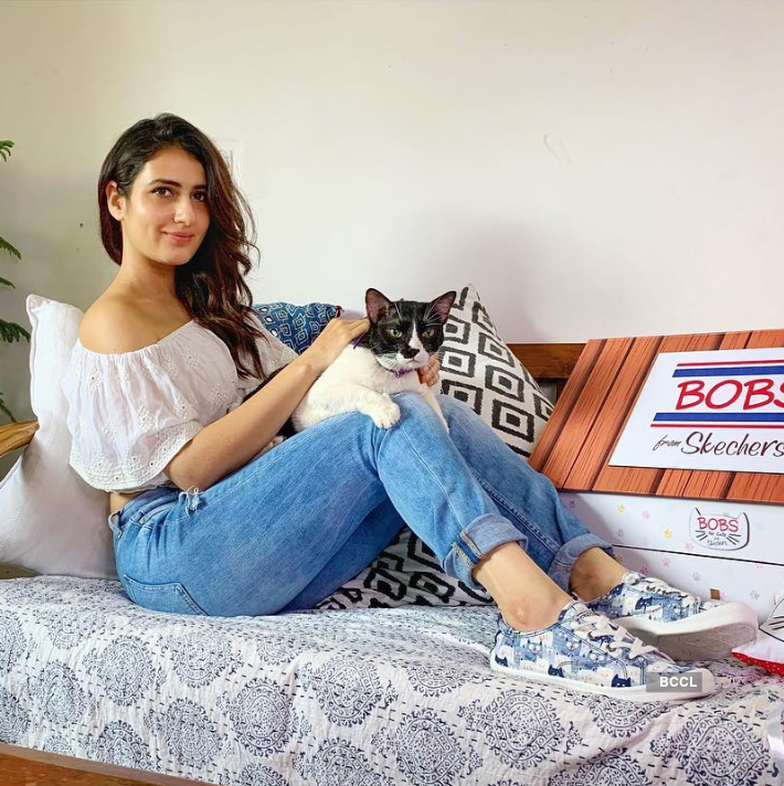 Actress Fatima Sana Shaikh Is Grabbing All Attention For Her Instagram ...