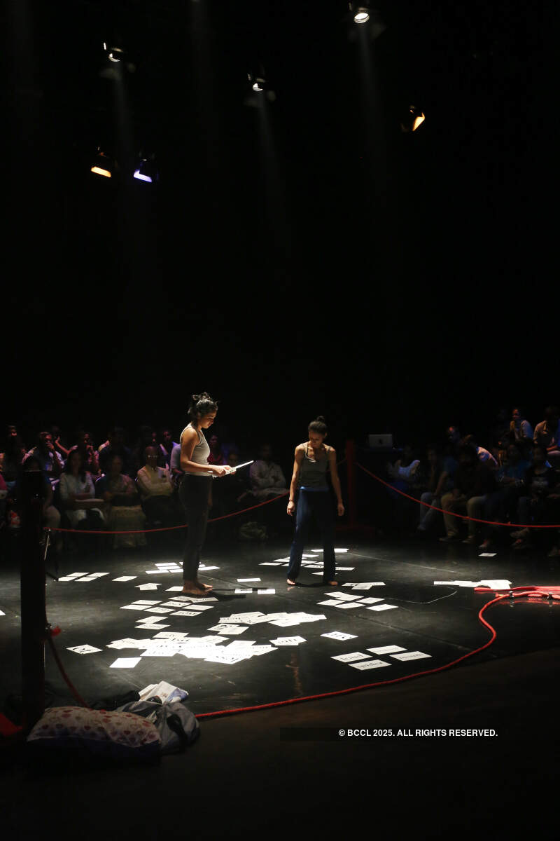 I am not here: A play