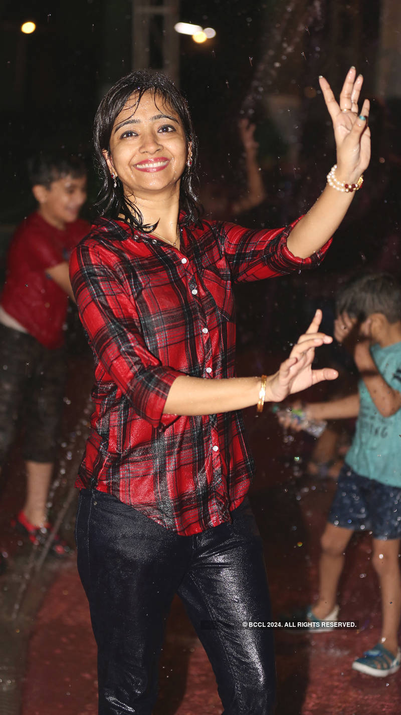 Some monsoon masti for Lucknowites