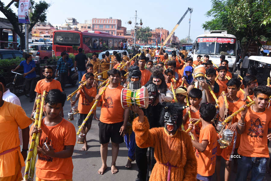 Devotees turn up in large numbers for Kanwar Yatra