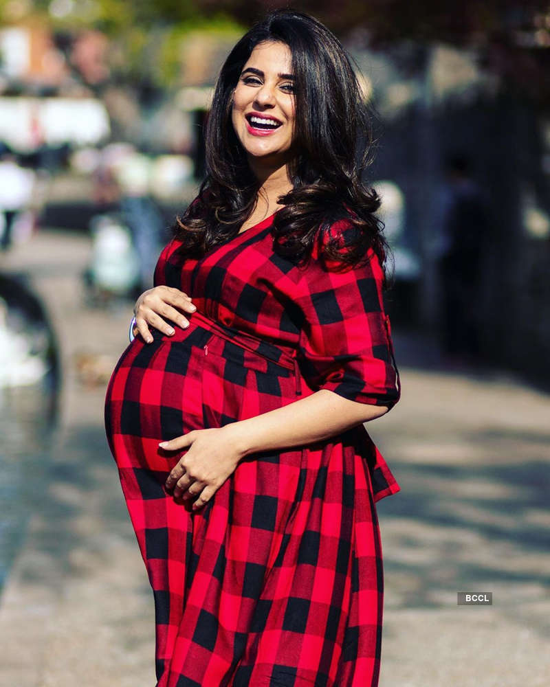 Jamai Raja fame Sara Arfeen Khan becomes a proud mother of twins