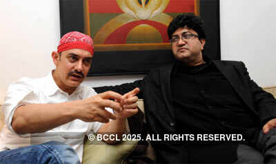 Aamir after meeting PM Singh