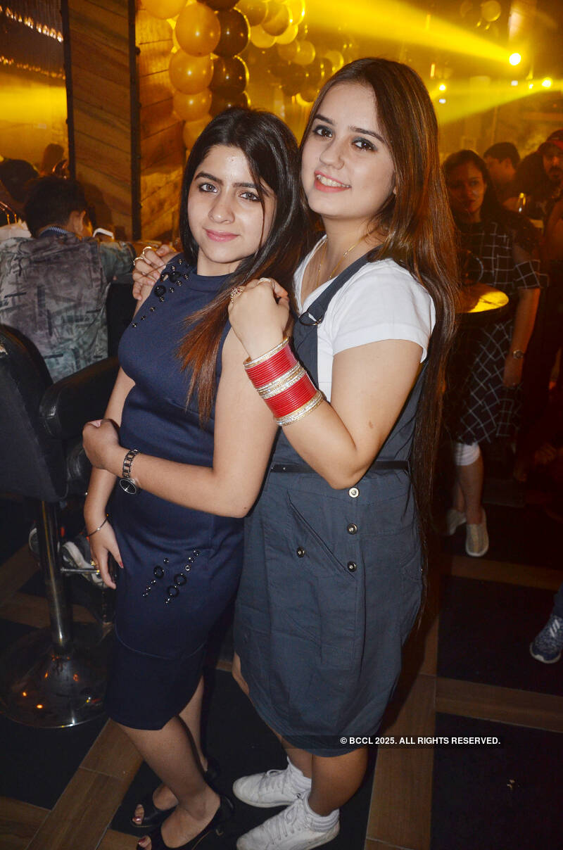 Minnat Kaur and Nikita Kaur 