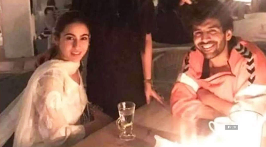 Unseen pictures of ex-lovebirds Sara Ali Khan & Kartik Aaryan from their dinner date you simply can’t give a miss!
