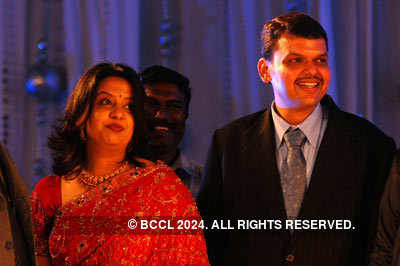 Nitin Gadkari son's reception