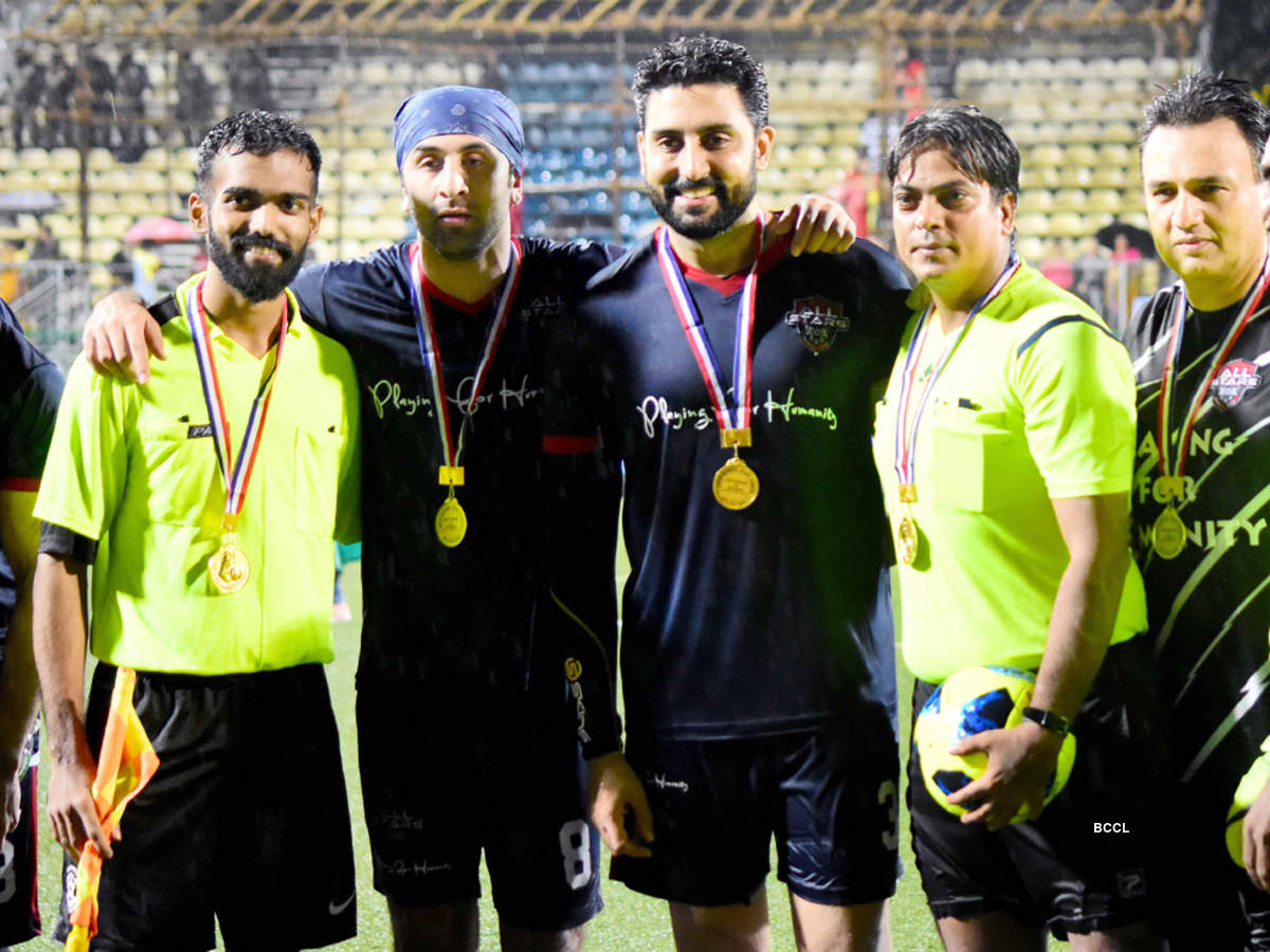 Kargil Vijay Diwas: Abhishek, Ranbir, Arjun and other celebs play football with Army and Navy personnel