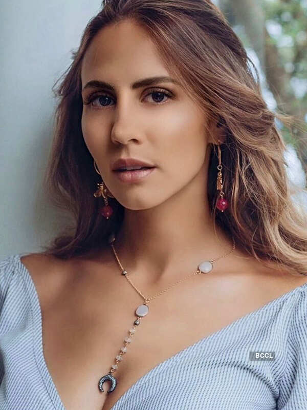 Alegr&iacute;a Tobar Cordovez&rsquo;s pictures