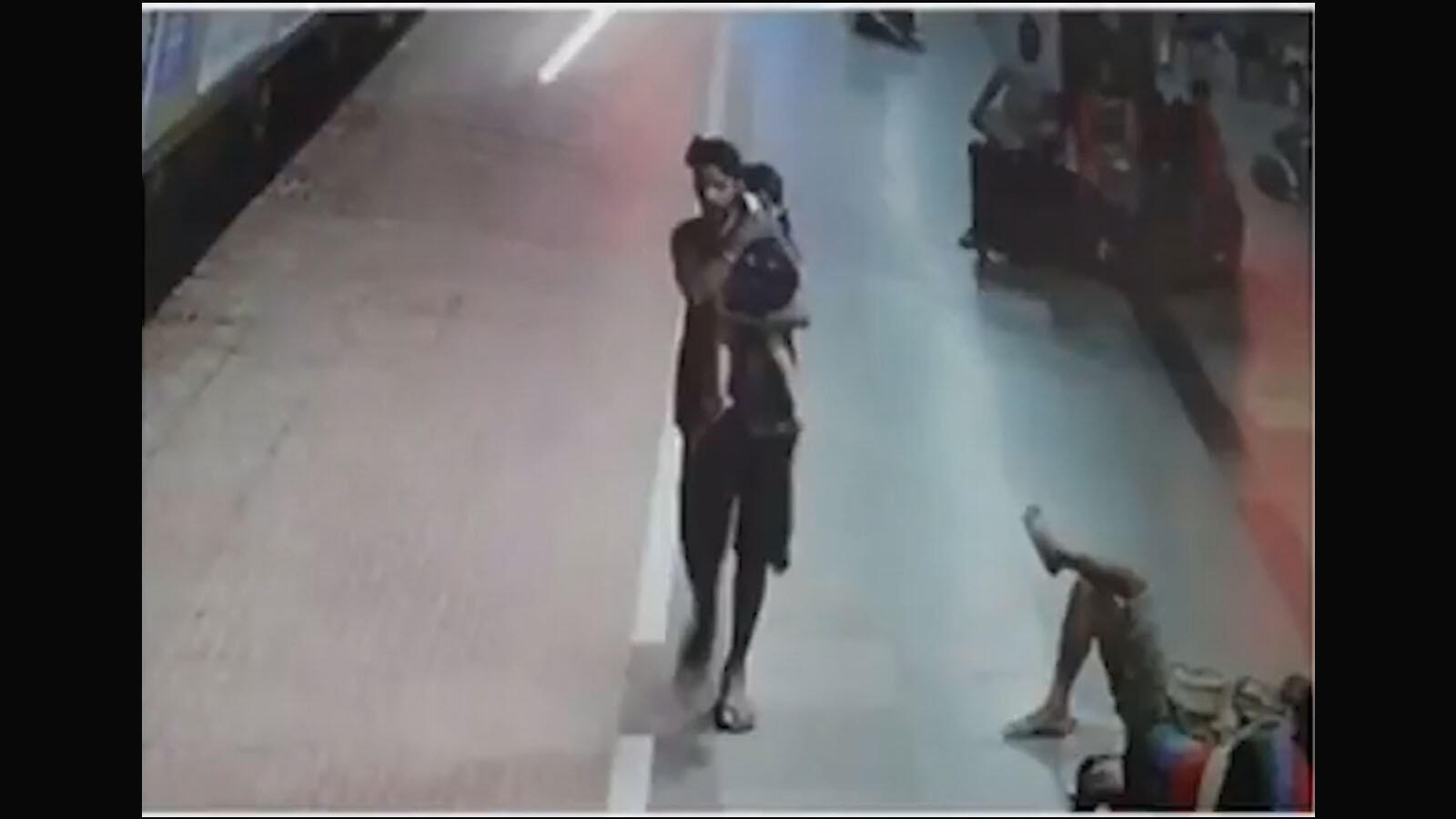 Shocking: 3-year-old girl kidnapped from Jamshedpur station; raped and beheaded