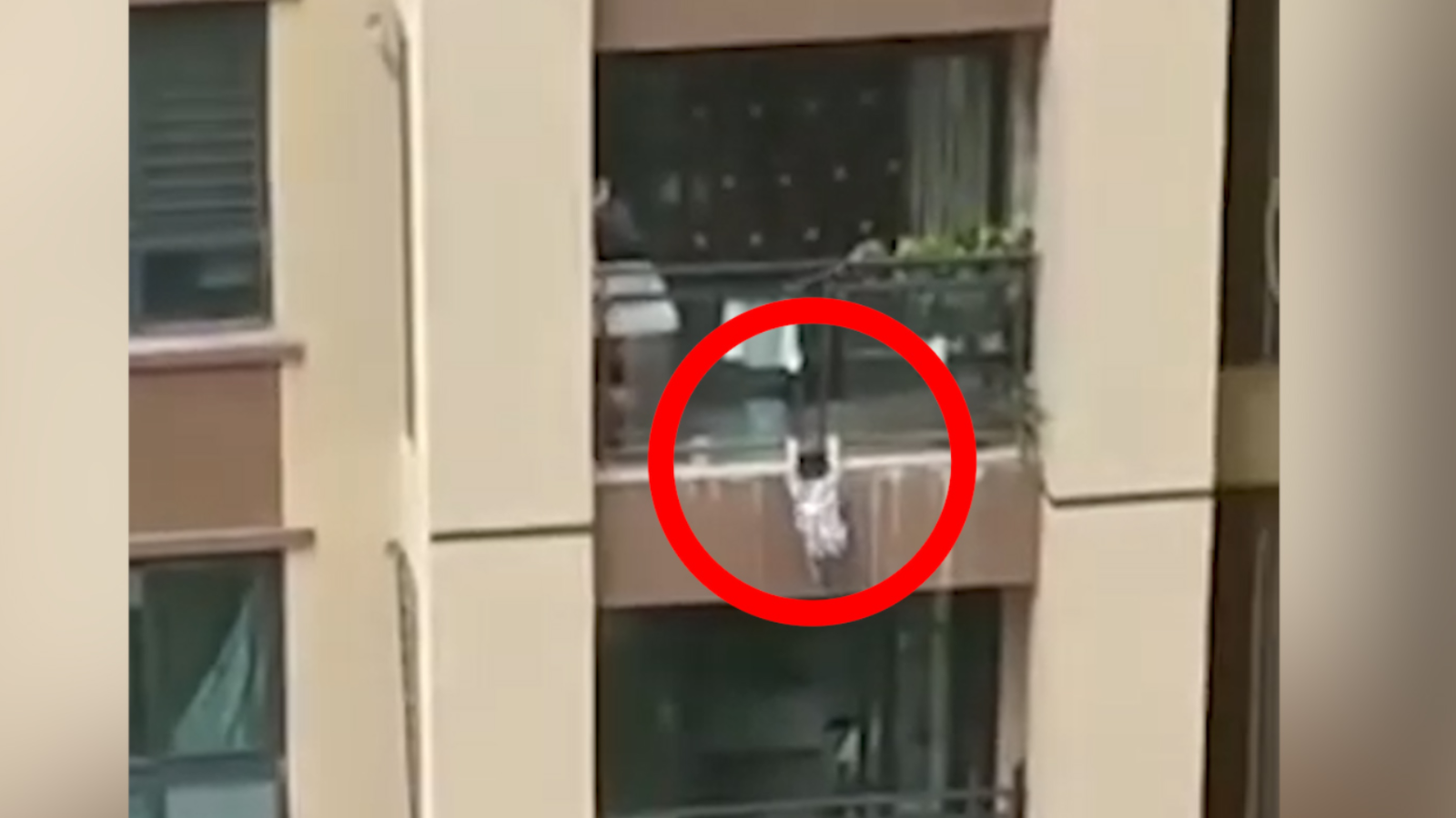 Amazing: Toddler miraculously survives six-storey fall in China
