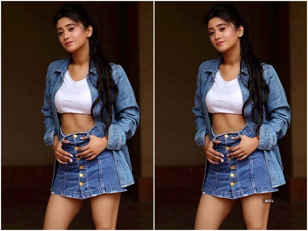 Yeh Rishta Kya Kehlata Hai's Shivangi Joshi ditches traditional outfit