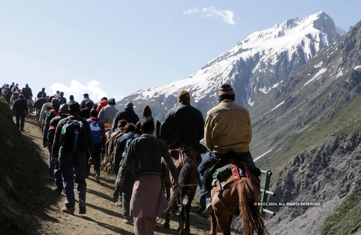 Amarnath Yatra called off over terror threat, pilgrims asked to leave Kashmir