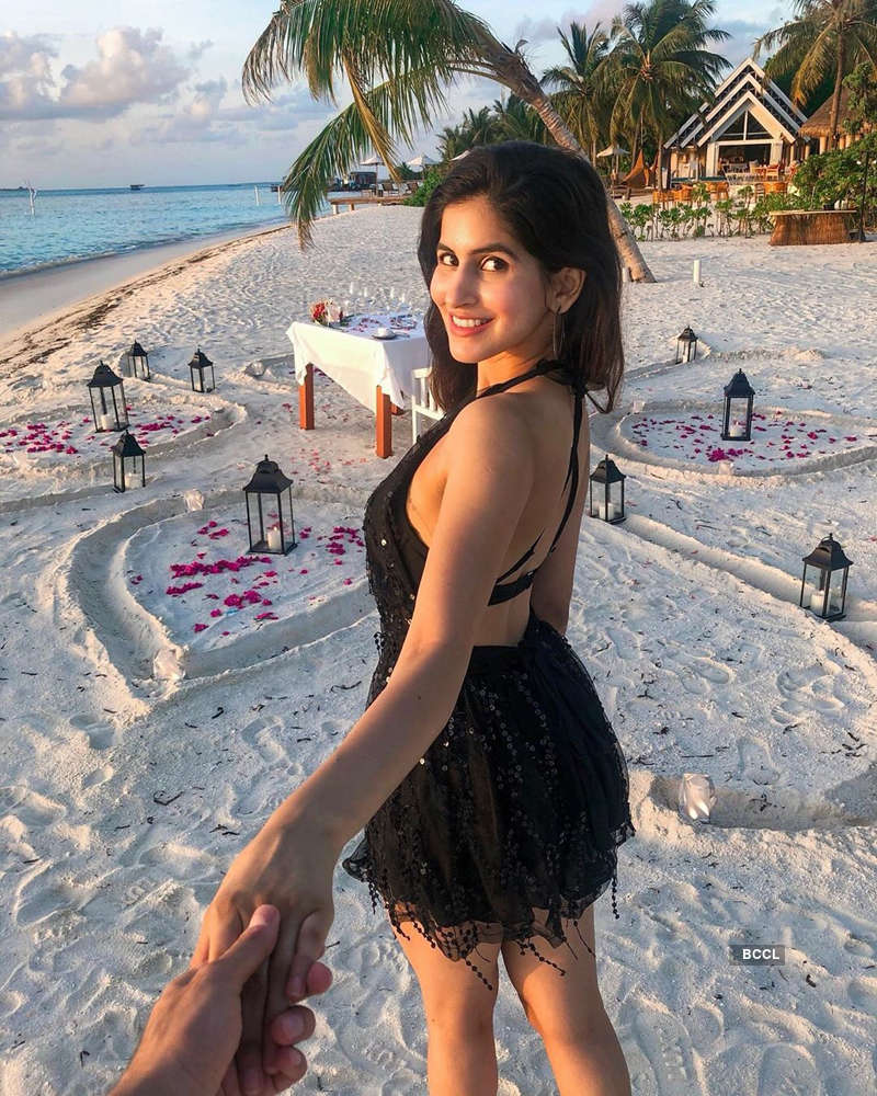 Stunning holiday pictures of ‘Bom Diggy Diggy’ girl Sakshi Malik, who is a true diva in real life