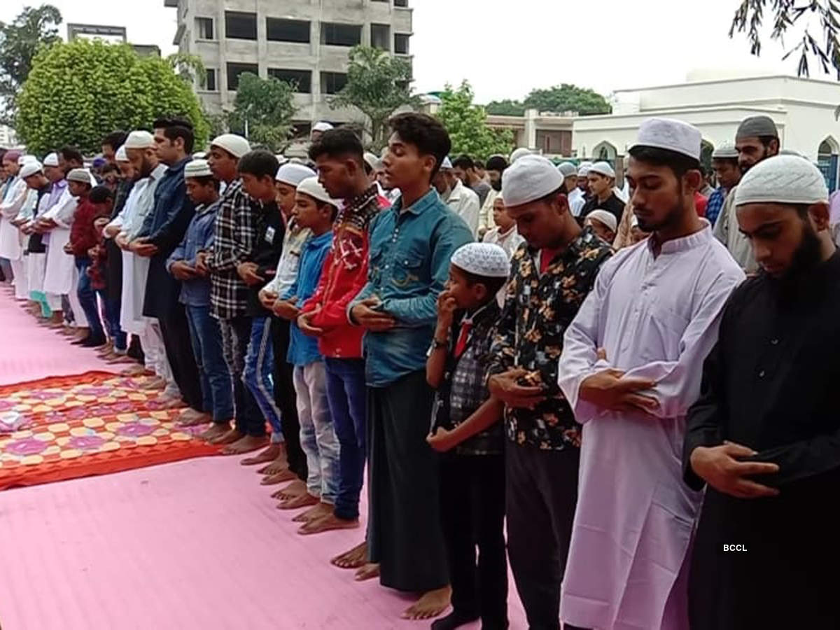 Eid alAdha celebrated peacefully across Jammu and Kashmir