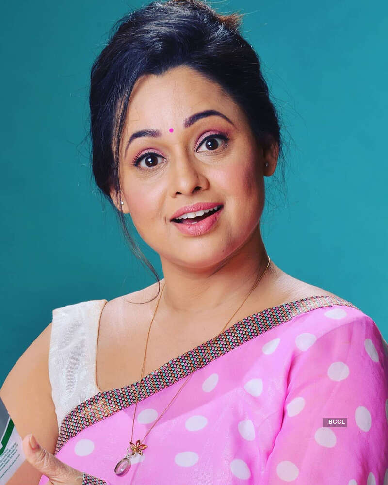 Taarak Mehta Ka Ooltah Chashmah: Sweet Madhavi bhabhi aka Sonalika Joshi turns vamp for latest photoshoot