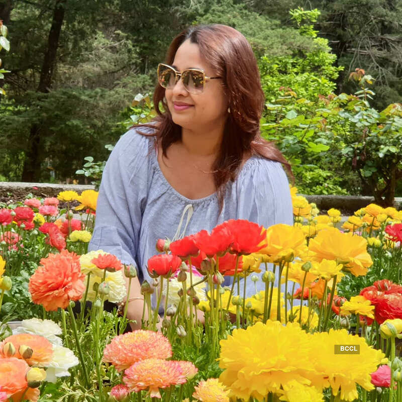 Taarak Mehta Ka Ooltah Chashmah: Sweet Madhavi bhabhi aka Sonalika Joshi turns vamp for latest photoshoot