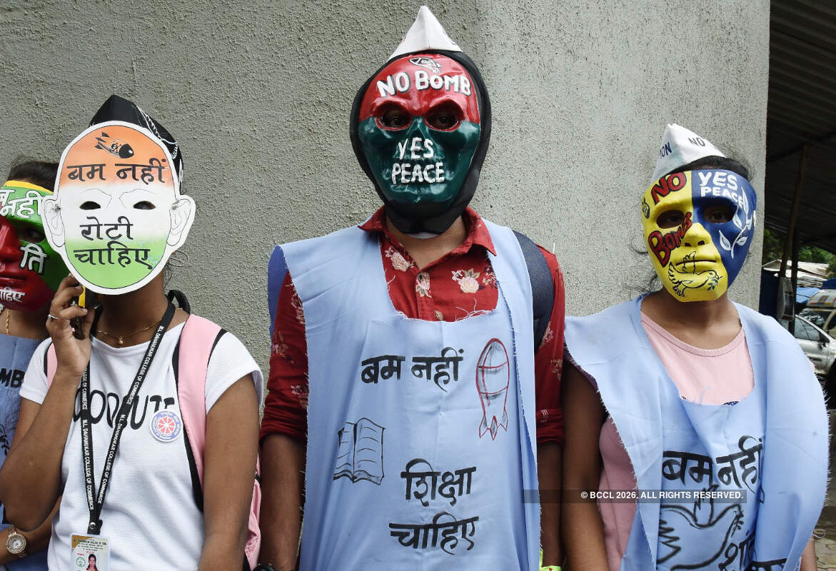 Students participate in rally to mark 'Hiroshima Day'