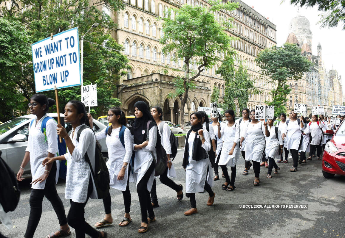 Students participate in rally to mark 'Hiroshima Day'