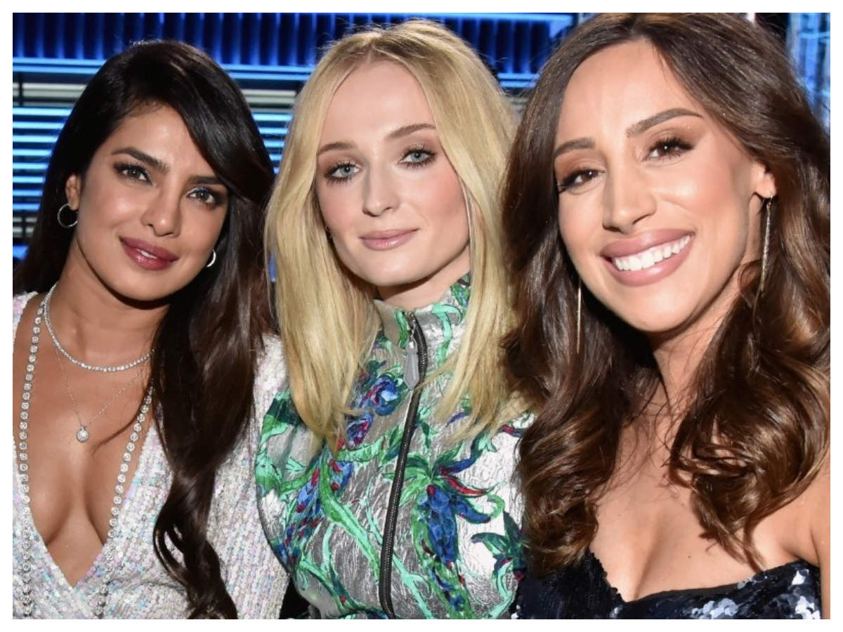 Sophie Turner At Priyanka's Wedding Is Exactly How I Want My
