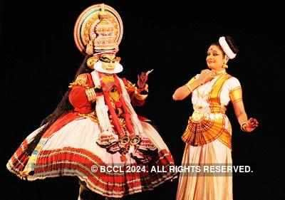 Kathakali & Mohiniyattam performance