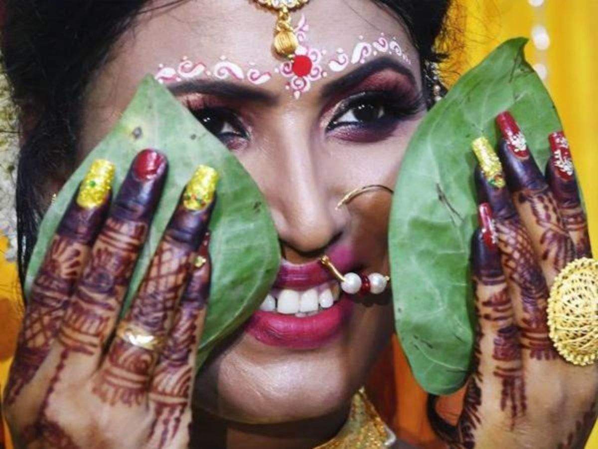 Meet The First Transgender Married Couple From West Bengal Times Of India 