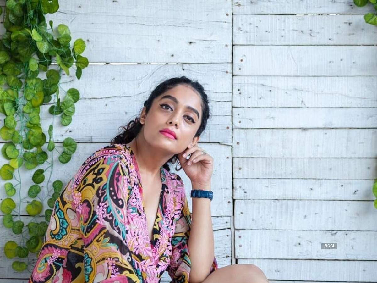 What Is The Meaning Of Lipstick In Tamil