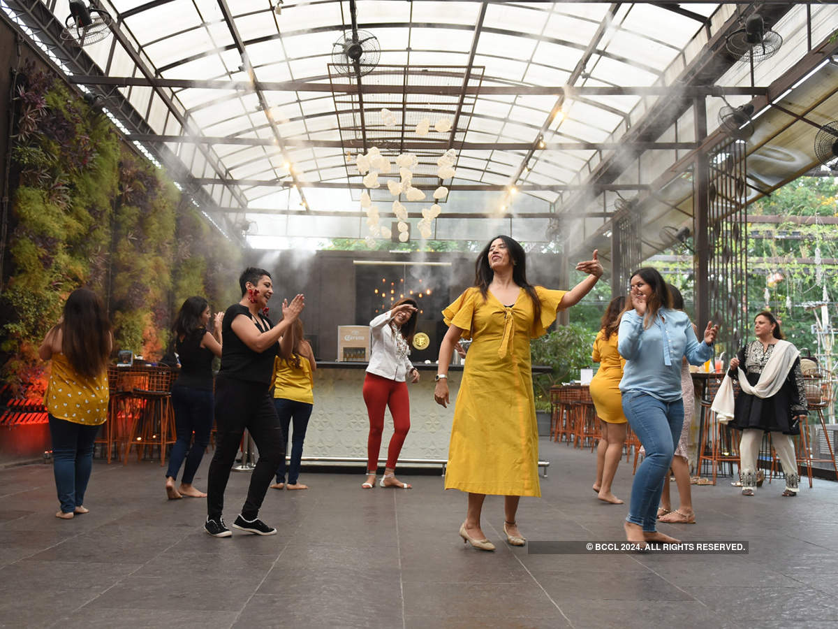 Dance lovers attend a workshop hosted by Poonam Choudhari