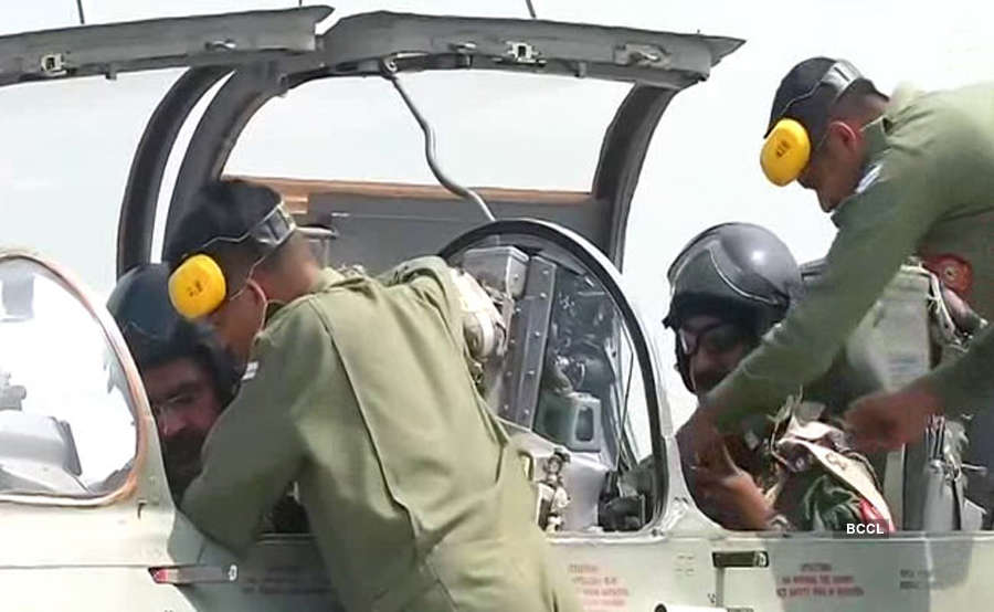 National Hero IAF Pilot Abhinandan Flies MiG-21 Again; Pictures Go ...