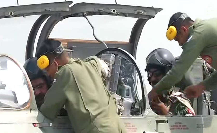 National hero IAF pilot Abhinandan flies MiG-21 again; pictures go viral