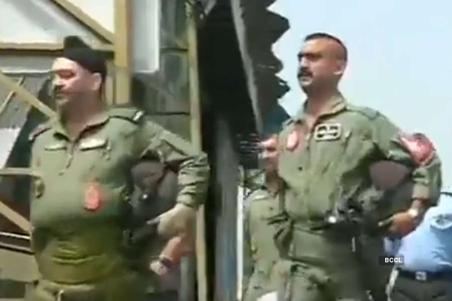 National hero Abhinandan returns to cockpit with new look, trims signature moustache