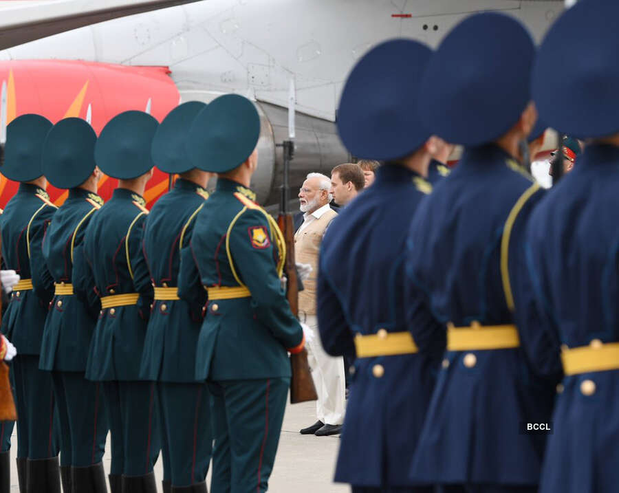 Best pictures from PM Modi's 3-day Russia visit