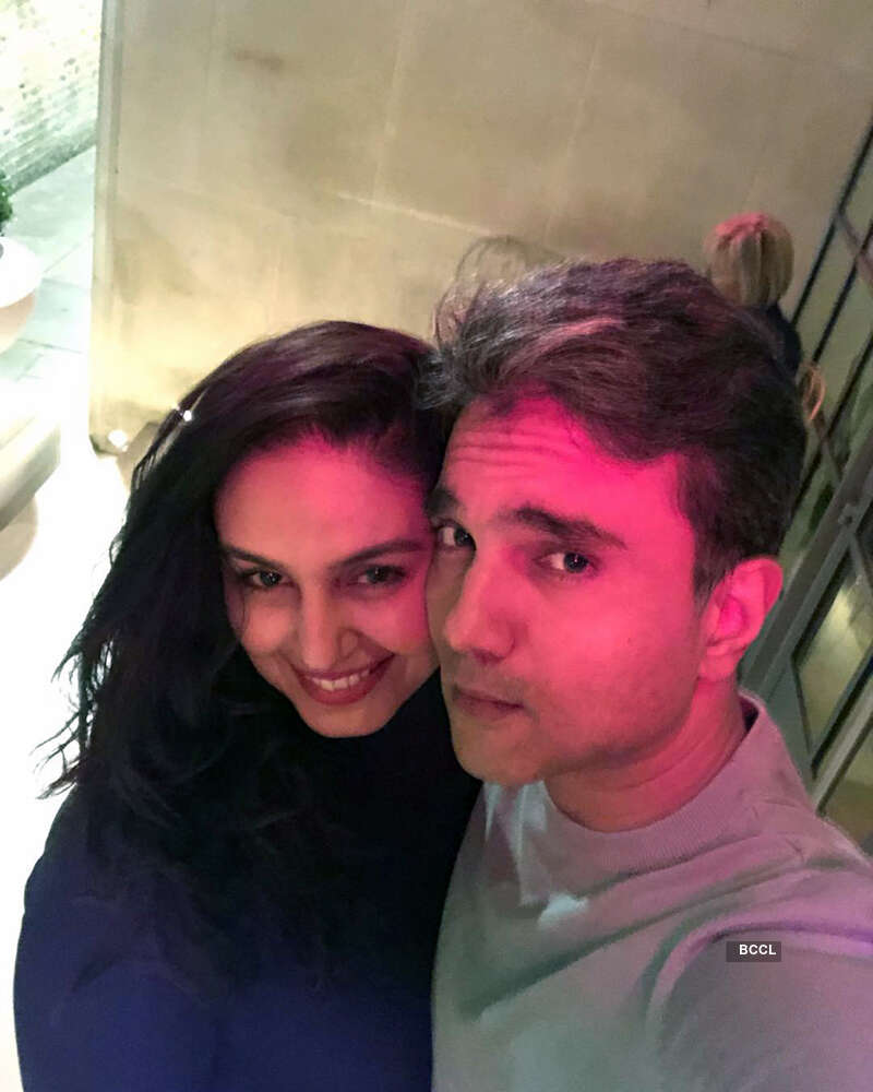 Huma Qureshi and Mudassar Aziz pictures