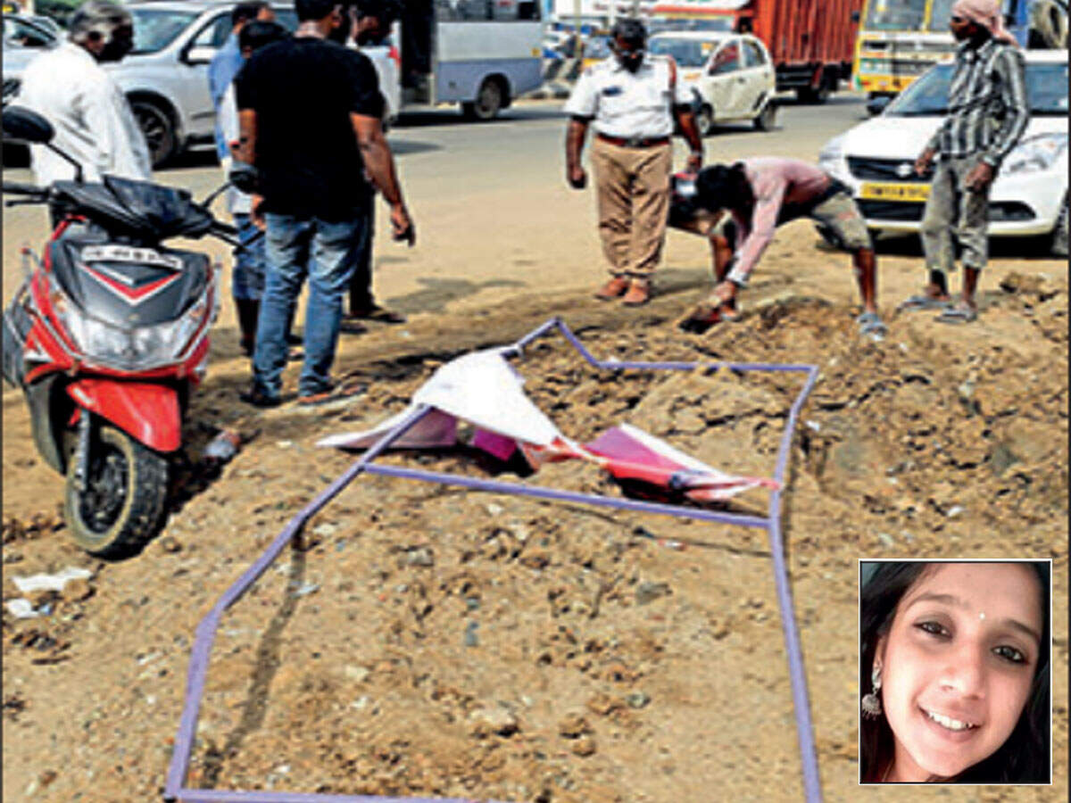 Chennai Techie Dies After Illegal Banner Crashes On Her Chennai