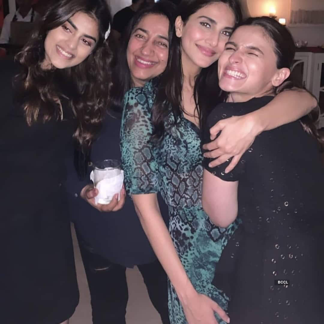 Fun Filled Pictures Of Alia Bhatt From Her Friend S Bachelorette Trip You Just Can T Miss Pics