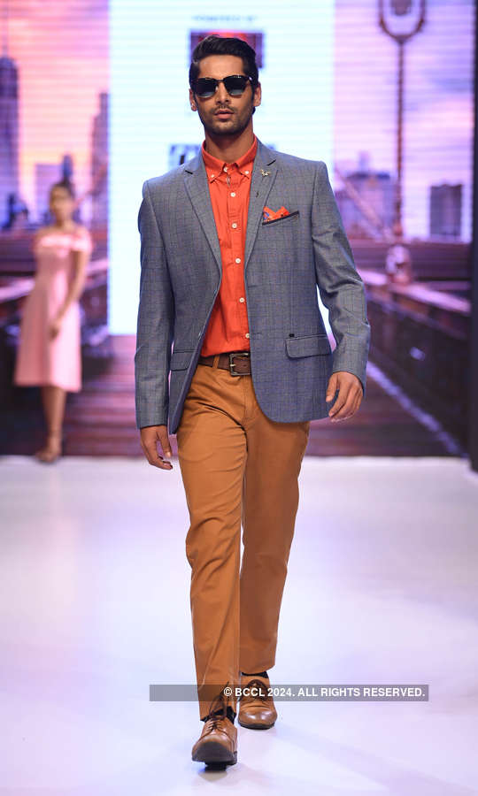 Delhi Times Fashion Week 2019 - Cantabil - Day 3 | Photogallery - ETimes