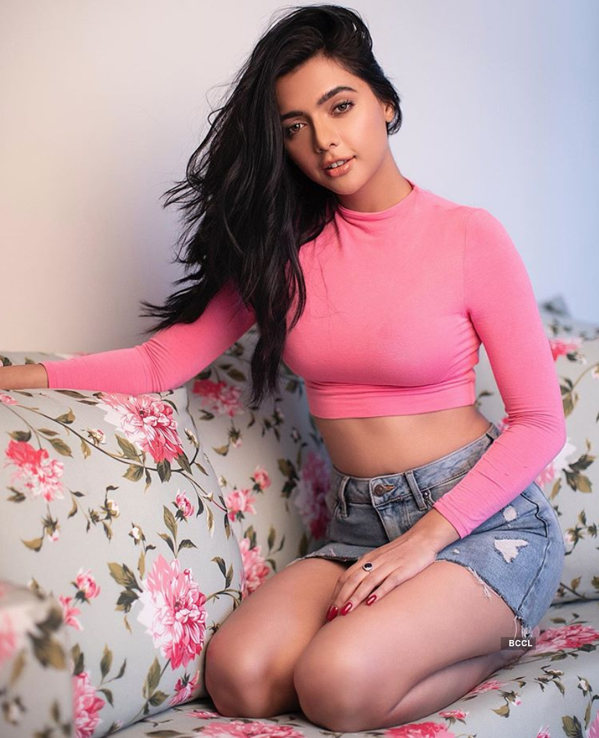 These captivating photoshoots of Ruhi Singh you surely can’t give a miss!