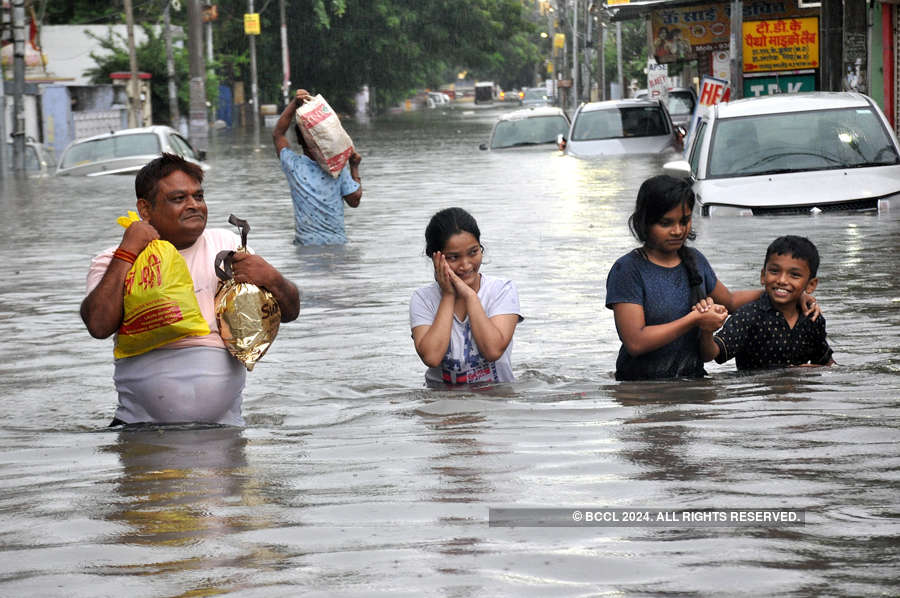 These 40 pictures will show you how Patna flooded after heavy rains