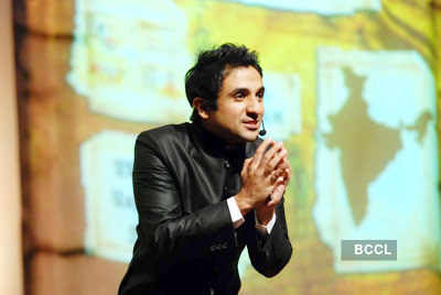 Celebs @ Vir Das play