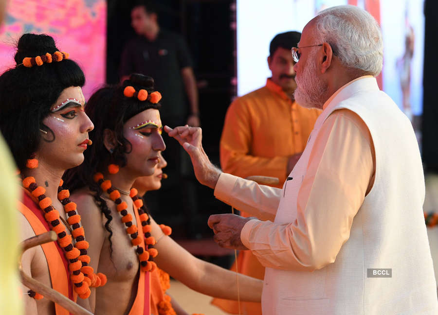 These 40 pictures will show how PM Narendra Modi celebrated Dussehra