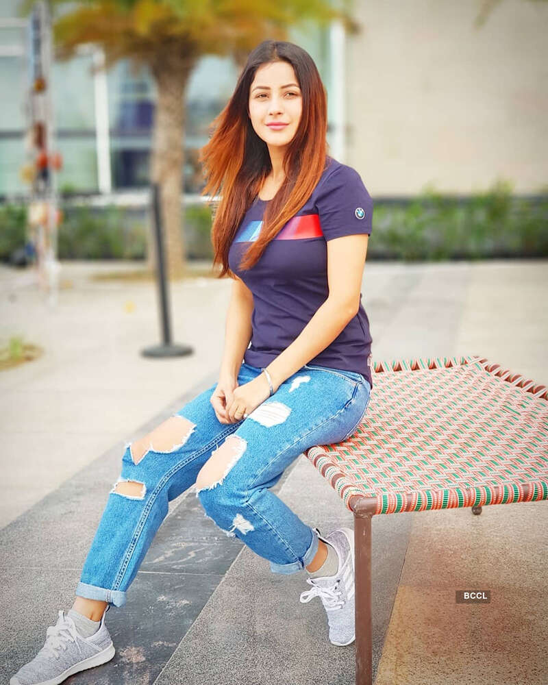 ์ Bigg Boss 13 ์ฐธ๊ฐ์ Shehnaaz Gill์ ๋งค๋ ฅ์ ์ธ ์ฌ์ง์ ๋์น ์ ์์ต๋๋ค! ์ Bigg Boss 13 ์ฐธ๊ฐ์ Shehnaaz Gill์ ๋งค๋ ฅ์ ์ธ ์ฌ์ง์ ๋์น ์ ์์ต๋๋ค!