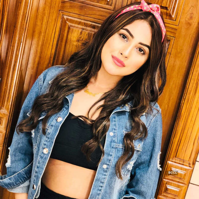 ์ Bigg Boss 13 ์ฐธ๊ฐ์ Shehnaaz Gill์ ๋งค๋ ฅ์ ์ธ ์ฌ์ง์ ๋์น ์ ์์ต๋๋ค! ์ Bigg Boss 13 ์ฐธ๊ฐ์ Shehnaaz Gill์ ๋งค๋ ฅ์ ์ธ ์ฌ์ง์ ๋์น ์ ์์ต๋๋ค!