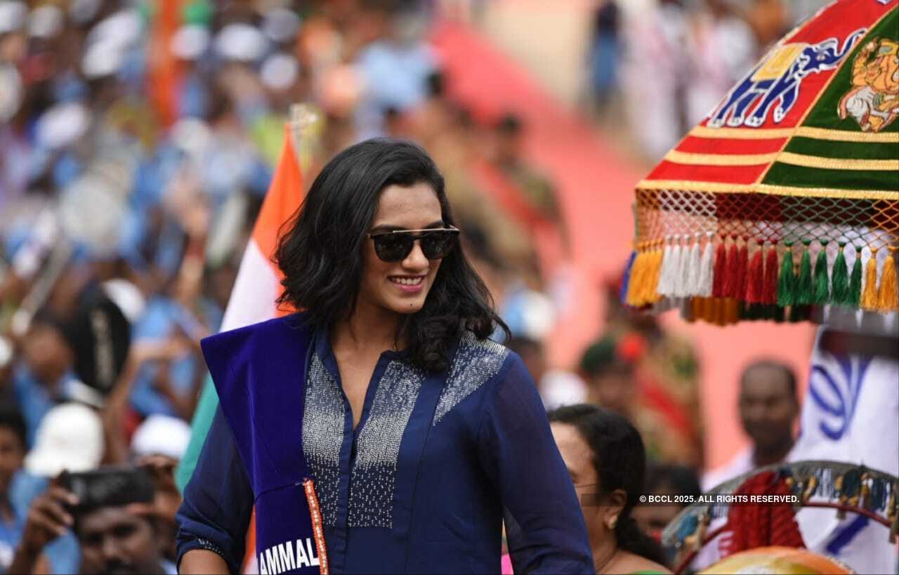 Spectacular pictures from PV Sindhu's felicitation ceremonies