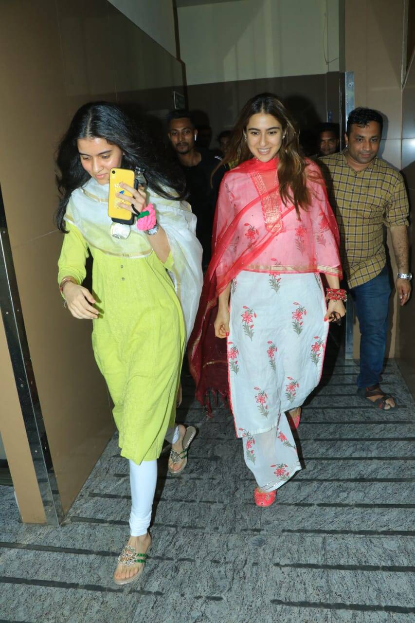 Sara Ali Khan (2).