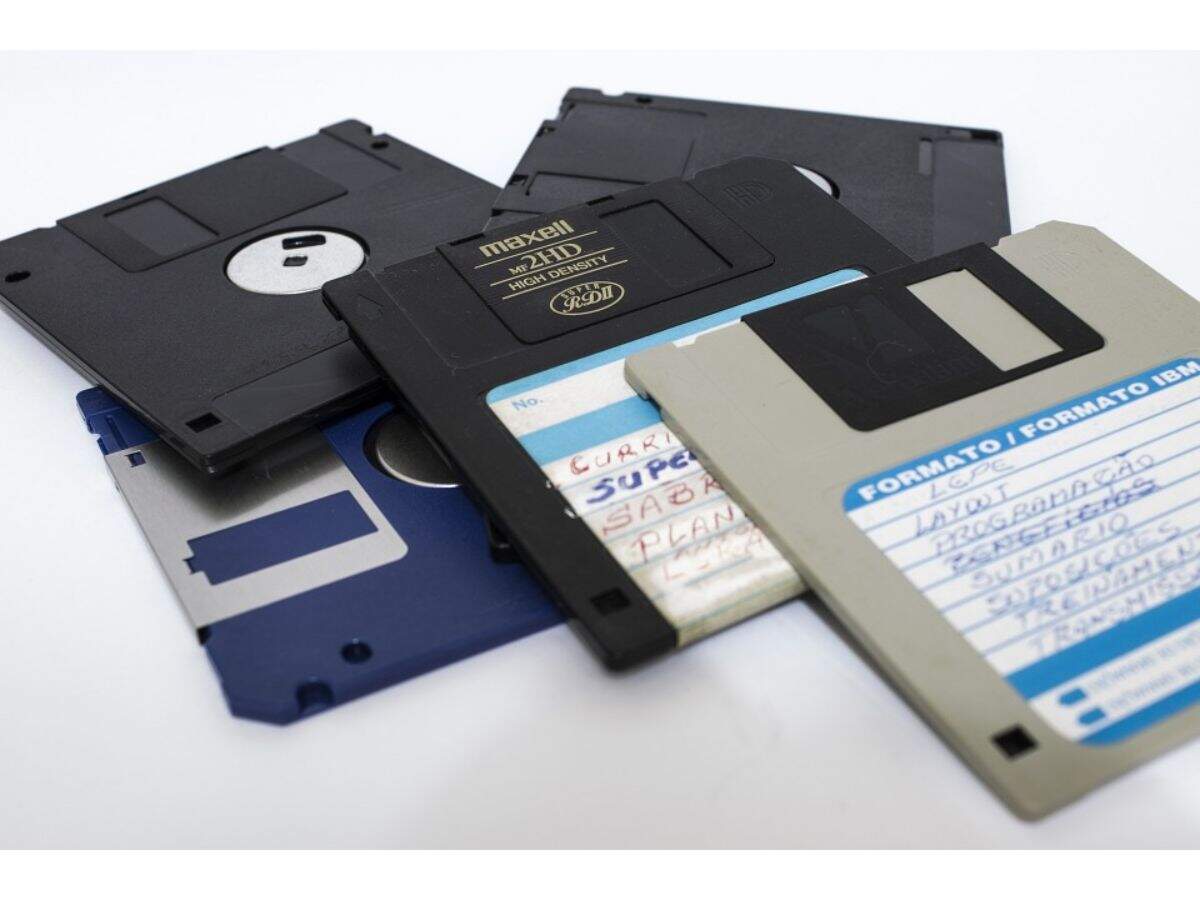 The US finally stops using floppy disks to manage its nuclear weapons