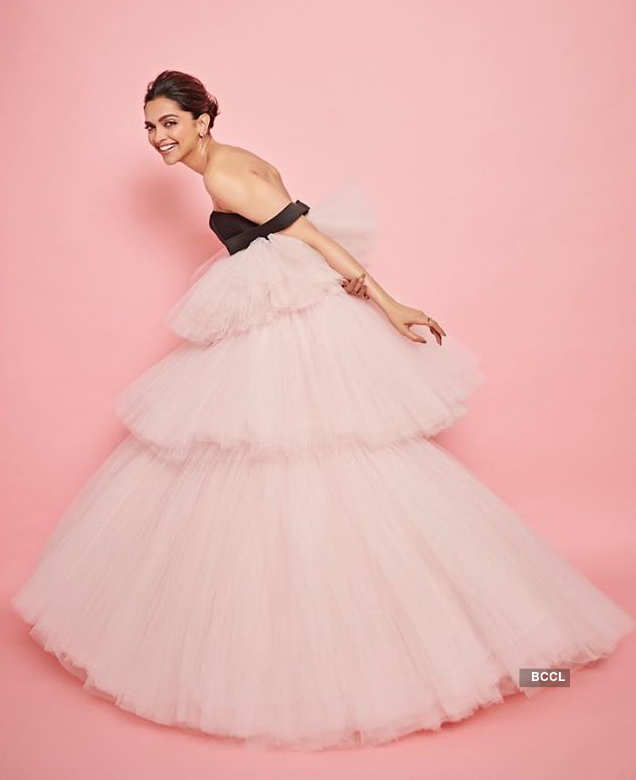 Deepika Padukone looks like a Disney princess in her new pictures!