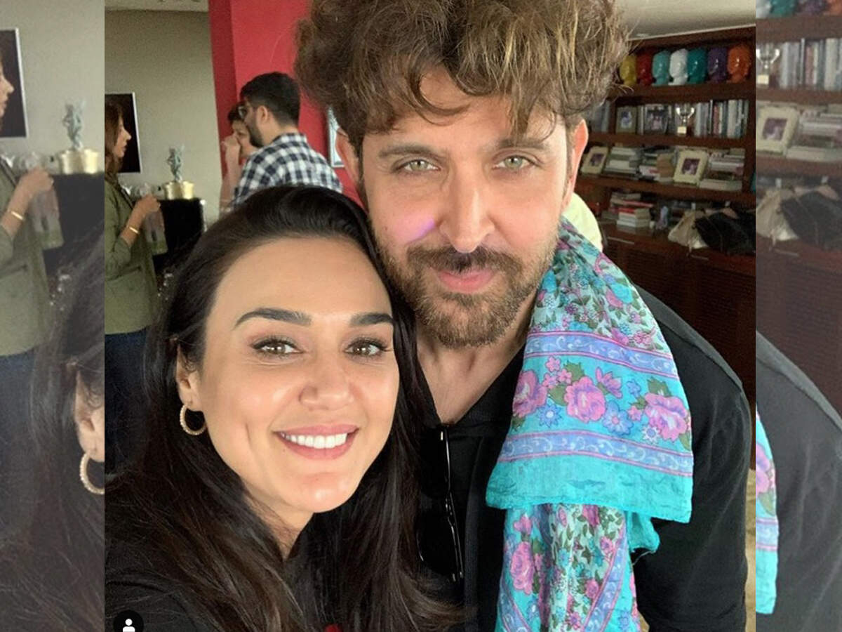 Preity Zinta's selfie with her 'Koi Mil Gaya' co-star Hrithik Roshan tells  her 'Sunday funday'