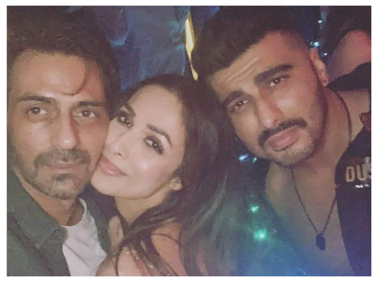 Malaika Arora’s picture with Arjun Kapoor and Arjun Rampal is simply unmissable!