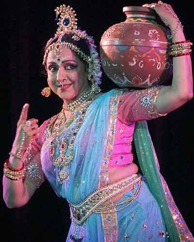 Hema Malini dance performance